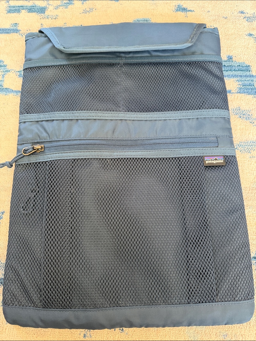 Patagonia Men's Gray Mesh Toiletry Organizer